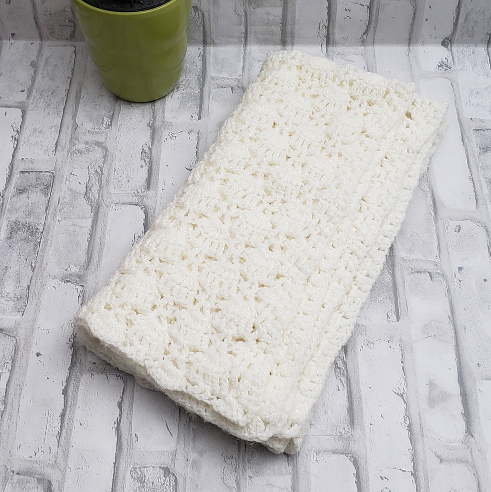 Vintage Pattern Crochet Shell Design Throw - Picture 3 of 8